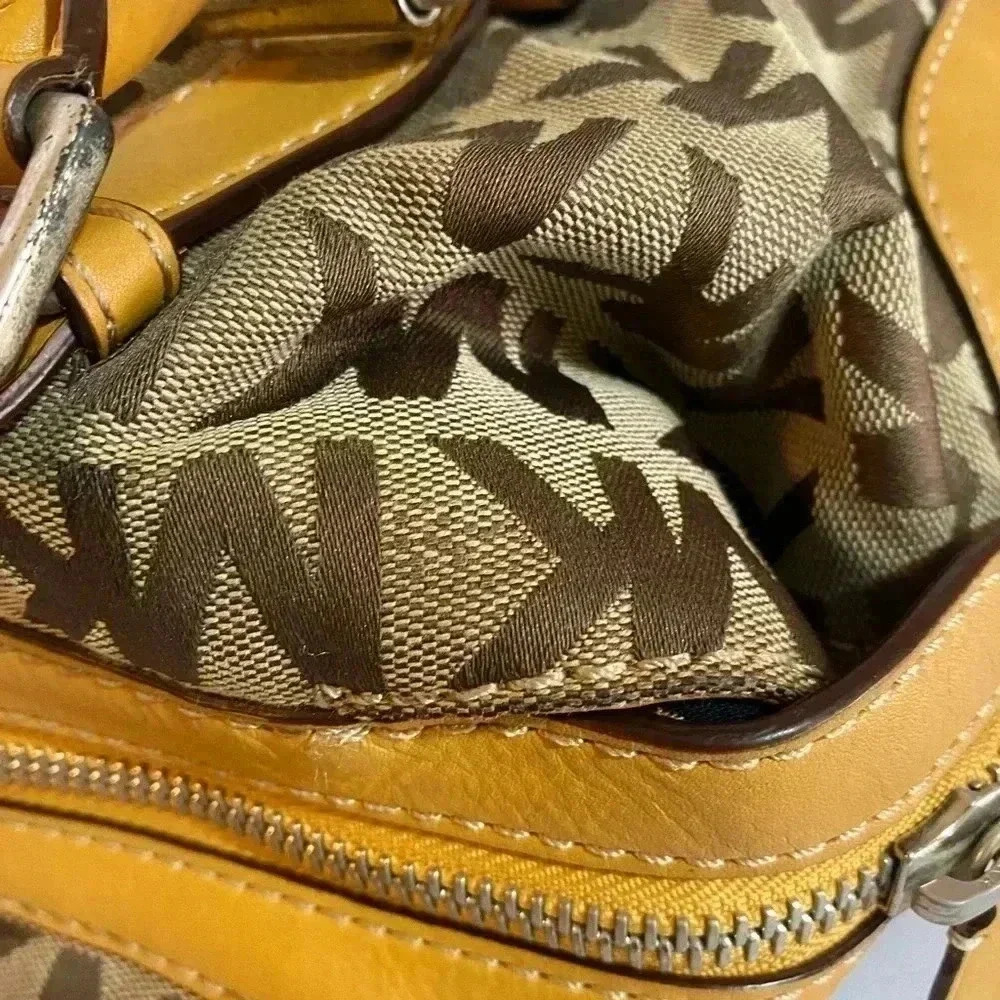 Michael kors MK signature print canvas logo satch… - image 4